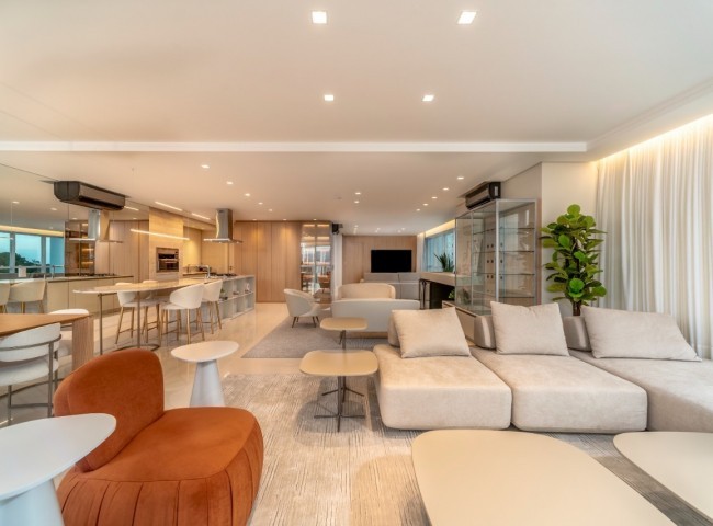 Apartamento 4 dormitórios Sky Tower, Centro - Balneário Camboriú