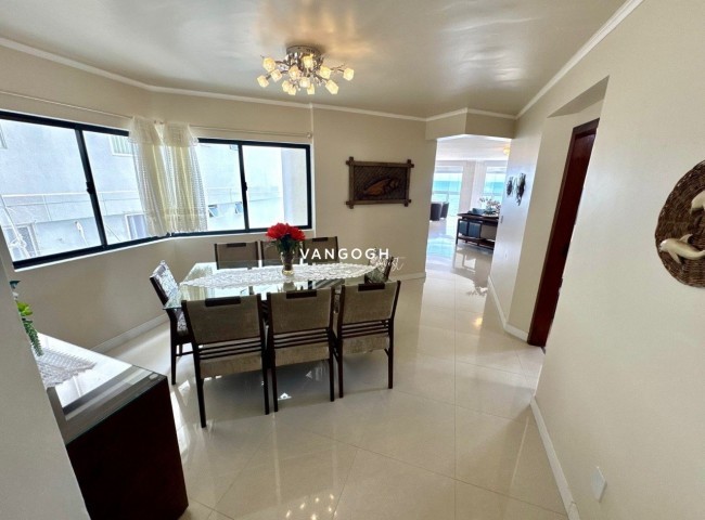 Apartamento 4 dormitórios Maria Luiza, Frente Mar - Balneário Camboriú