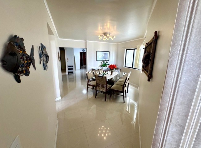 Apartamento 4 dormitórios Maria Luiza, Frente Mar - Balneário Camboriú