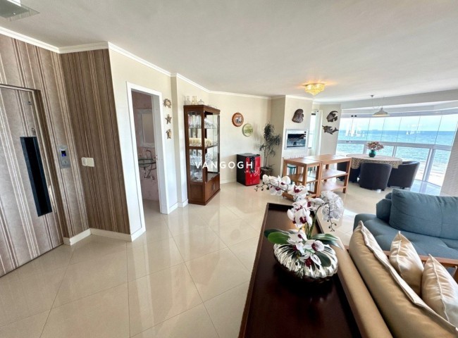 Apartamento 4 dormitórios Maria Luiza, Frente Mar - Balneário Camboriú