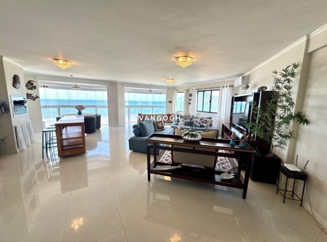 Apartamento 4 dormitórios Maria Luiza, Frente Mar - Balneário Camboriú
