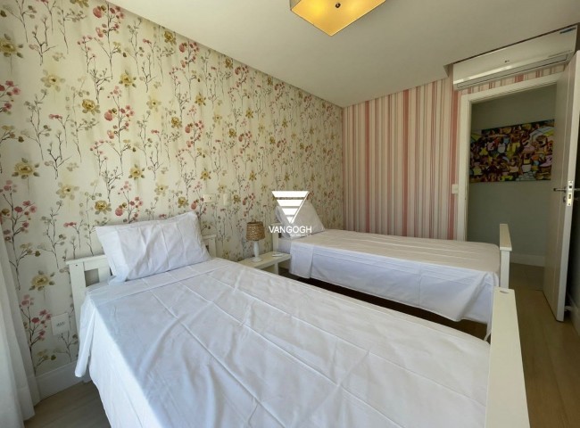 Cobertura 3 dormitórios Boulevard, Centro - BOMBINHAS