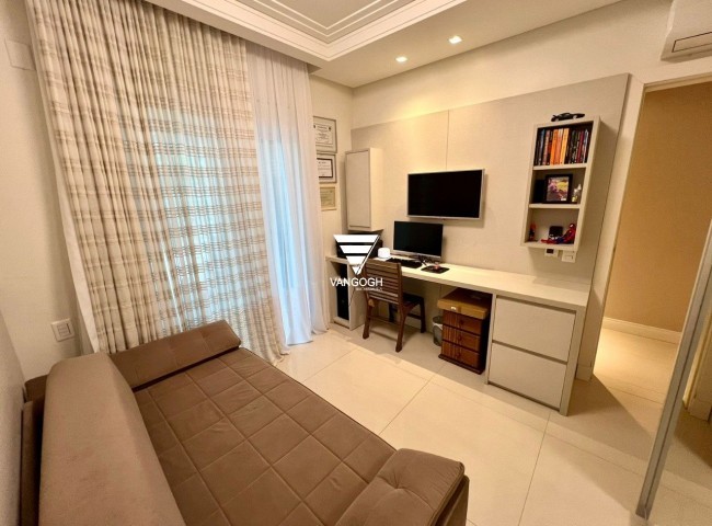 Apartamento 4 dormitórios Four Seasons Residence, Quadra Mar - Balneário Camboriú