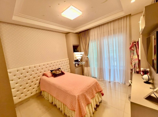 Apartamento 4 dormitórios Four Seasons Residence, Quadra Mar - Balneário Camboriú