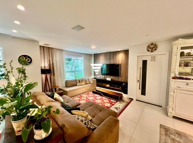 Apartamento 4 dormitórios Four Seasons Residence, Quadra Mar - Balneário Camboriú