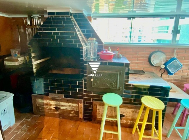 Apartamento 4 dormitórios Four Seasons Residence, Quadra Mar - Balneário Camboriú