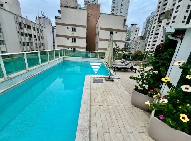 Apartamento 4 dormitórios Four Seasons Residence, Quadra Mar - Balneário Camboriú