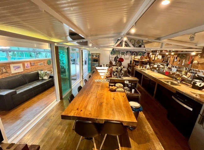 Apartamento 4 dormitórios Four Seasons Residence, Quadra Mar - Balneário Camboriú