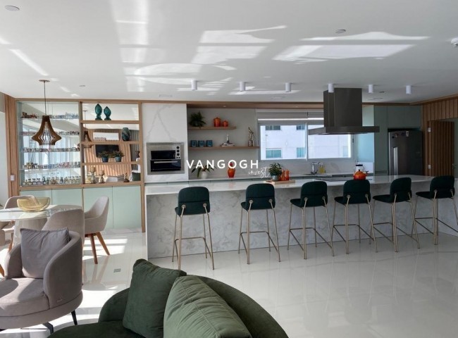 Apartamento 4 dormitórios Epic Tower, Frente Mar - Balneário Camboriú