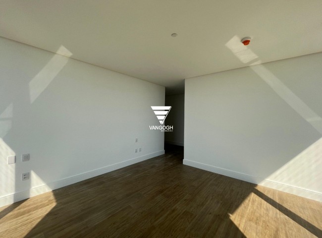 Apartamento 4 dormitórios Yachthouse, Quadra Mar - Balneário Camboriú