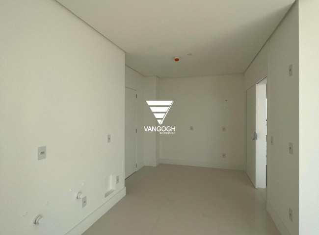 Apartamento 4 dormitórios Yachthouse, Quadra Mar - Balneário Camboriú