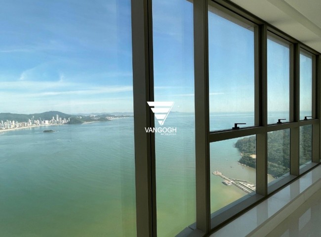 Apartamento 4 dormitórios Yachthouse, Quadra Mar - Balneário Camboriú
