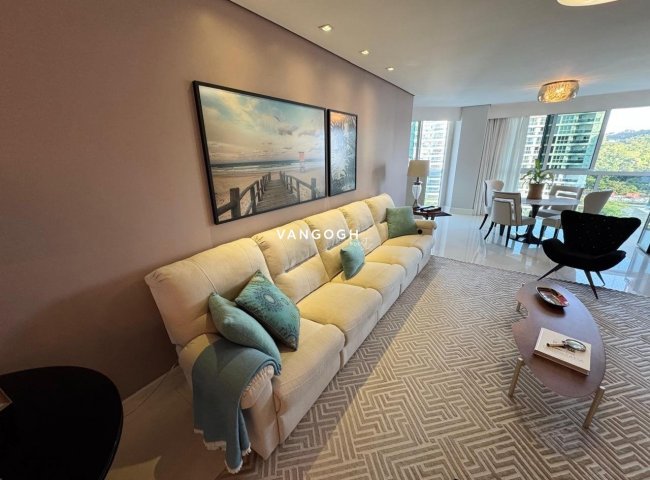Apartamento 4 dormitórios , Praia Brava - Itajaí