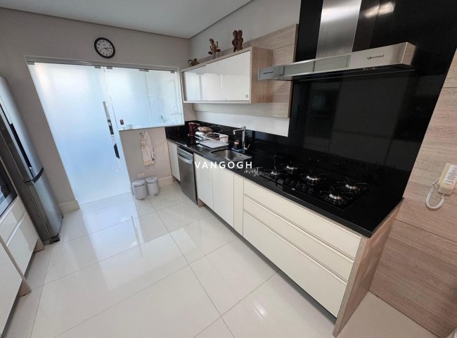 Apartamento 4 dormitórios , Praia Brava - Itajaí