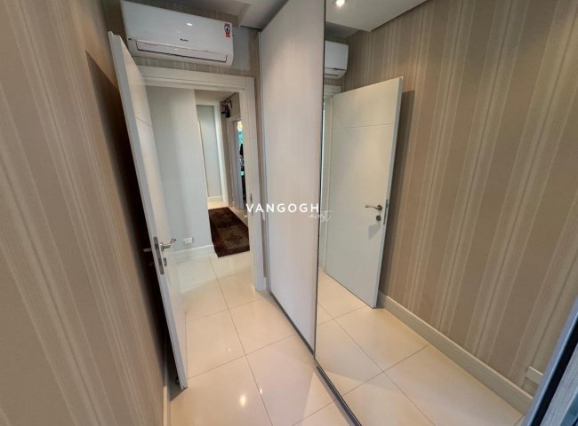 Apartamento 4 dormitórios , Praia Brava - Itajaí