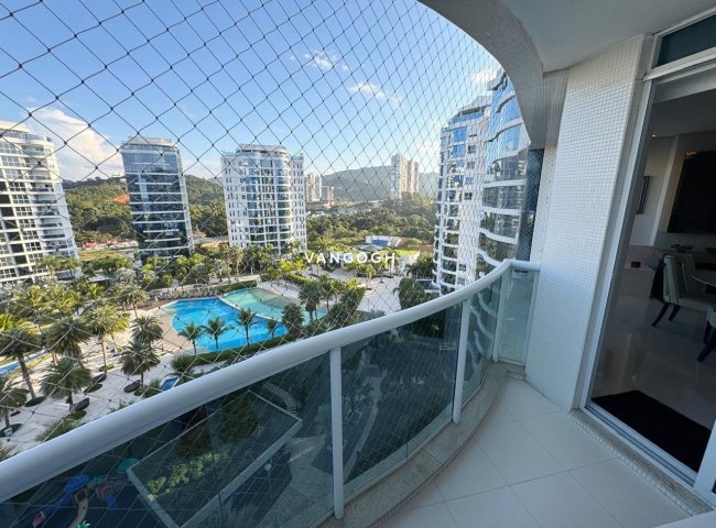 Apartamento 4 dormitórios , Praia Brava - Itajaí