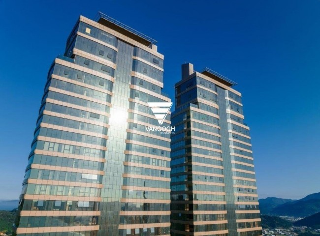 Apartamento 4 dormitórios Yachthouse, Quadra Mar - Balneário Camboriú