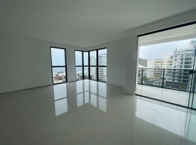 Apartamento 4 dormitórios Brava Palace Residence