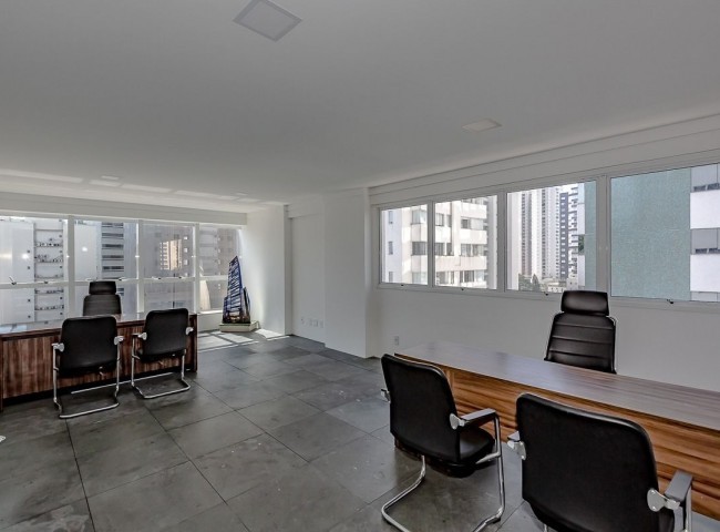 Salas/Conjuntos Galli Center Tower, Pioneiros - Balneário Camboriú