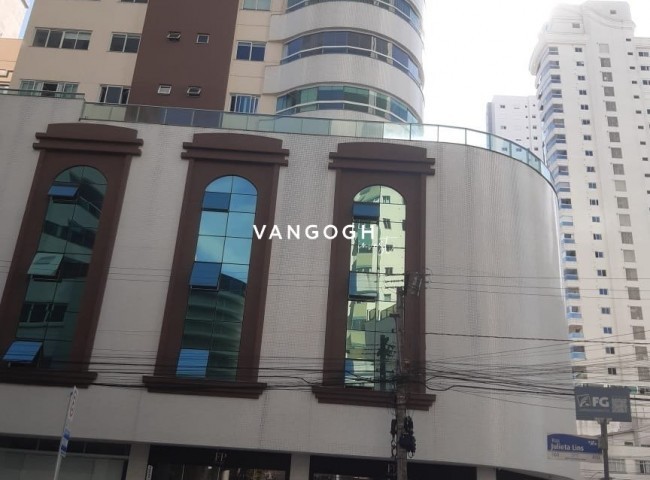 Apartamento 3 dormitórios Torre de Malaga, Pioneiros - Balneário Camboriú