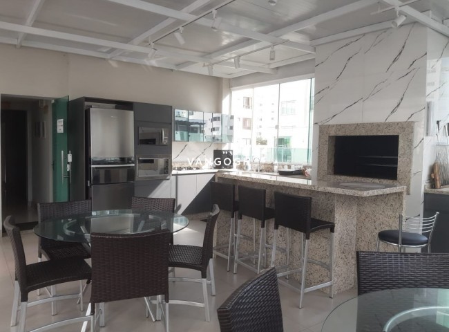 Apartamento 3 dormitórios Torre de Malaga, Pioneiros - Balneário Camboriú