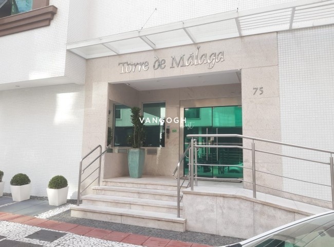 Apartamento 3 dormitórios Torre de Malaga, Pioneiros - Balneário Camboriú
