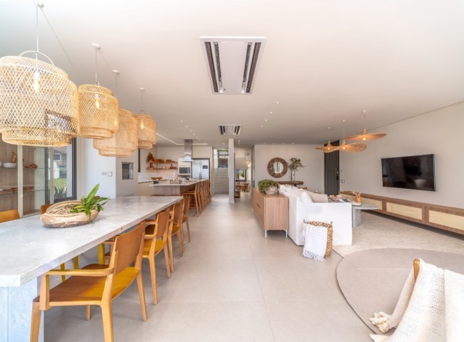 Casa 4 dormitórios Casa Estaleiro