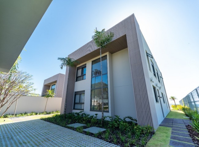 Casa 4 dormitórios Casa Estaleiro