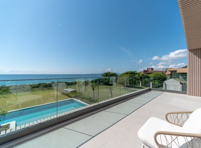 Casa 4 dormitórios Casa Estaleiro