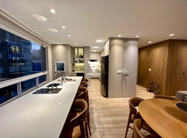 Cobertura 4 dormitórios Farol Ilha da Paz, Centro - Balneário Camboriú