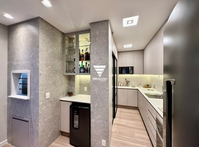 Cobertura 4 dormitórios Farol Ilha da Paz, Centro - Balneário Camboriú