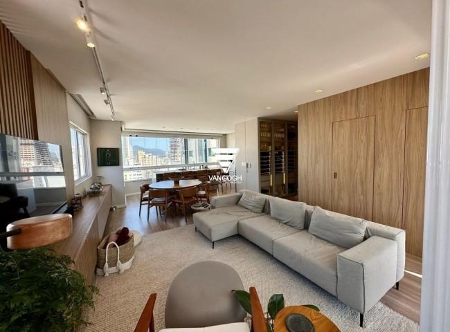 Cobertura 4 dormitórios Farol Ilha da Paz, Centro - Balneário Camboriú