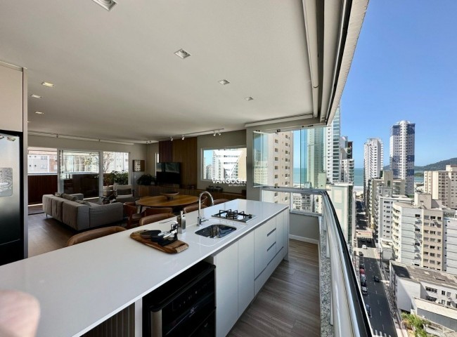 Cobertura 4 dormitórios Farol Ilha da Paz, Centro - Balneário Camboriú