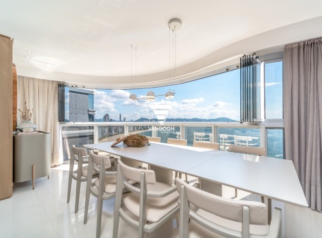 Apartamento 4 dormitórios Ibiza Towers, Frente Mar - Balneário Camboriú