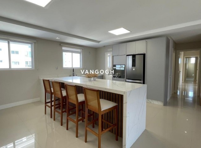Apartamento 4 dormitórios Ed. Cartier Residence, Pioneiros - Balneário Camboriú
