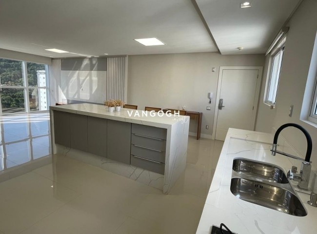 Apartamento 4 dormitórios Ed. Cartier Residence, Pioneiros - Balneário Camboriú
