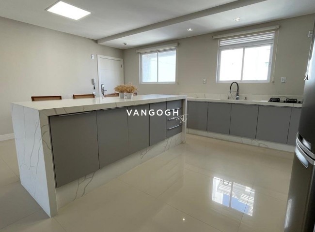 Apartamento 4 dormitórios Ed. Cartier Residence, Pioneiros - Balneário Camboriú