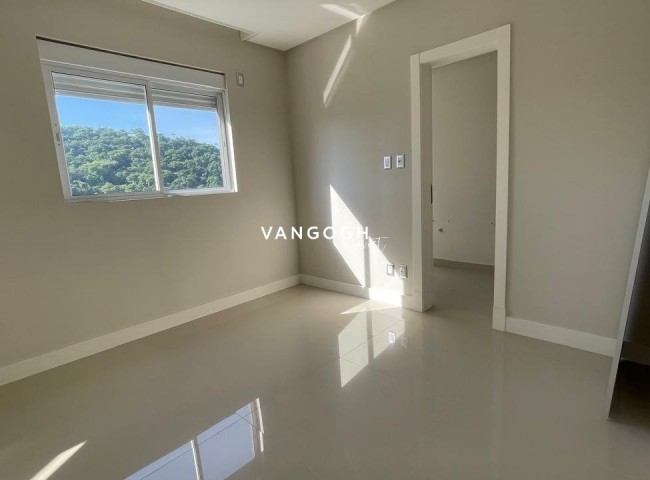 Apartamento 4 dormitórios Ed. Cartier Residence, Pioneiros - Balneário Camboriú