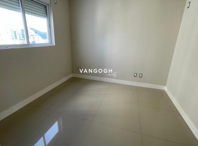 Apartamento 4 dormitórios Ed. Cartier Residence, Pioneiros - Balneário Camboriú