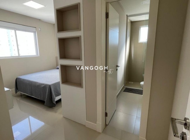 Apartamento 4 dormitórios Ed. Cartier Residence, Pioneiros - Balneário Camboriú