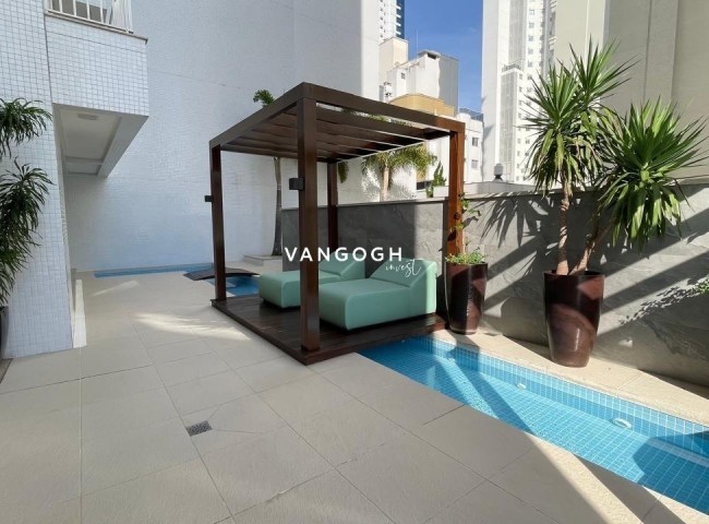 Apartamento 4 dormitórios Ed. Cartier Residence, Pioneiros - Balneário Camboriú