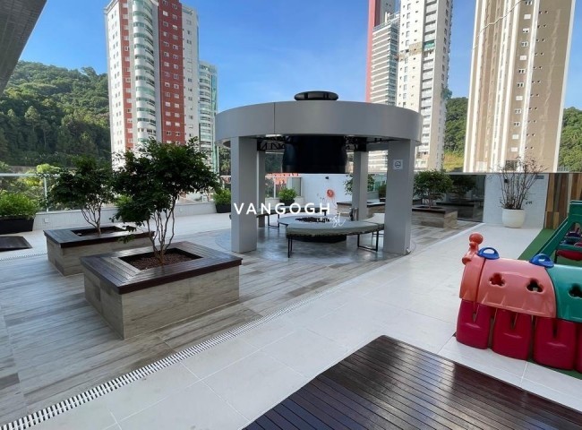 Apartamento 4 dormitórios Ed. Cartier Residence, Pioneiros - Balneário Camboriú