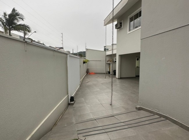 Casa 4 dormitórios , Praia Brava - Itajaí