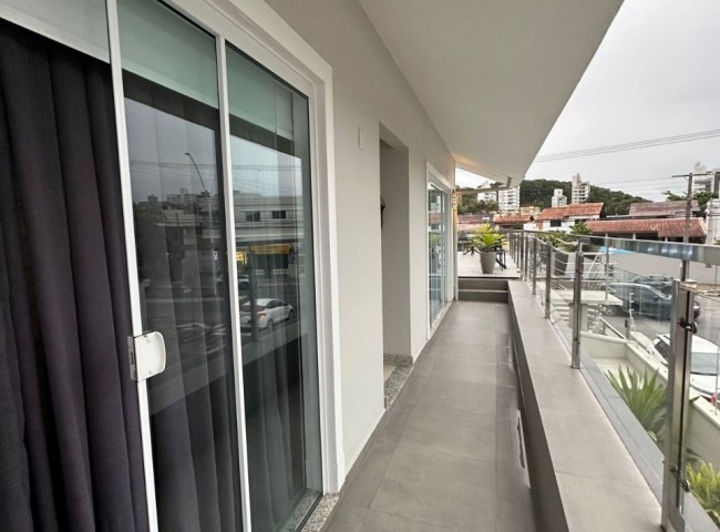 Casa 4 dormitórios , Praia Brava - Itajaí