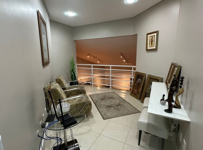 Casa 4 dormitórios , Praia Brava - Itajaí