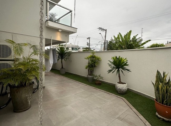 Casa 4 dormitórios , Praia Brava - Itajaí