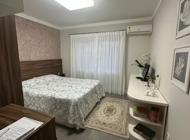 Casa 4 dormitórios , Praia Brava - Itajaí