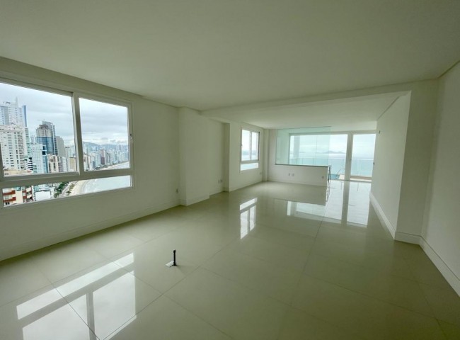 Cobertura 7 dormitórios Gran Palazzo, Frente Mar - Balneário Camboriú