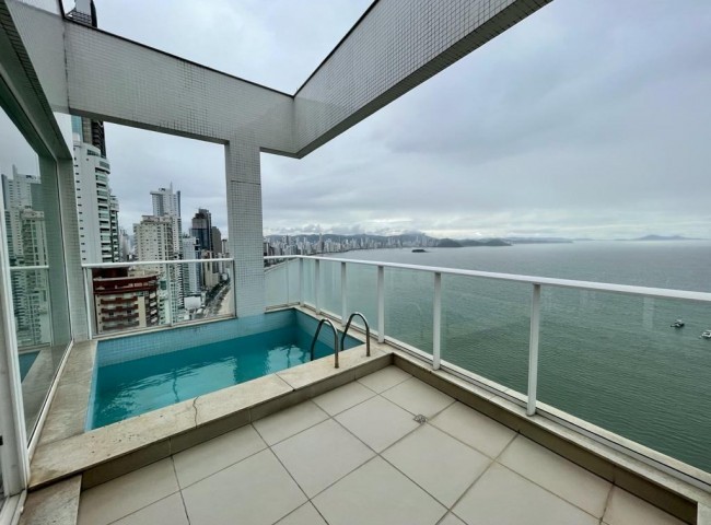 Cobertura 7 dormitórios Gran Palazzo, Frente Mar - Balneário Camboriú