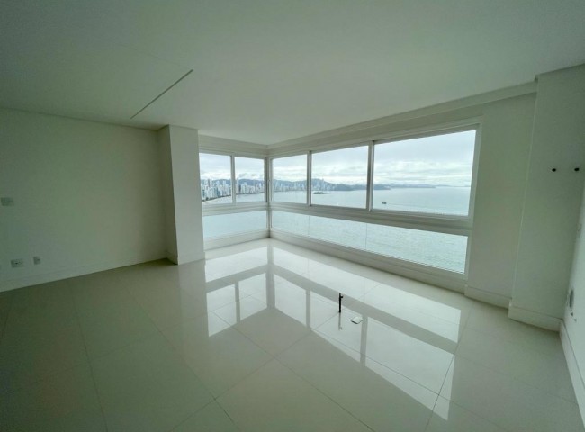 Cobertura 7 dormitórios Gran Palazzo, Frente Mar - Balneário Camboriú